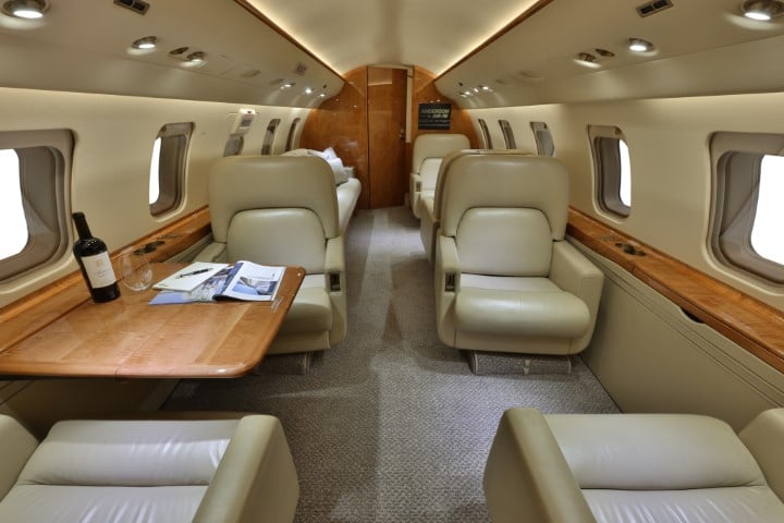 Challenger 605