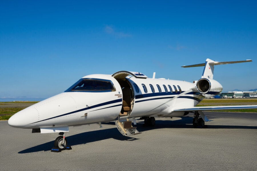 Learjet 75
