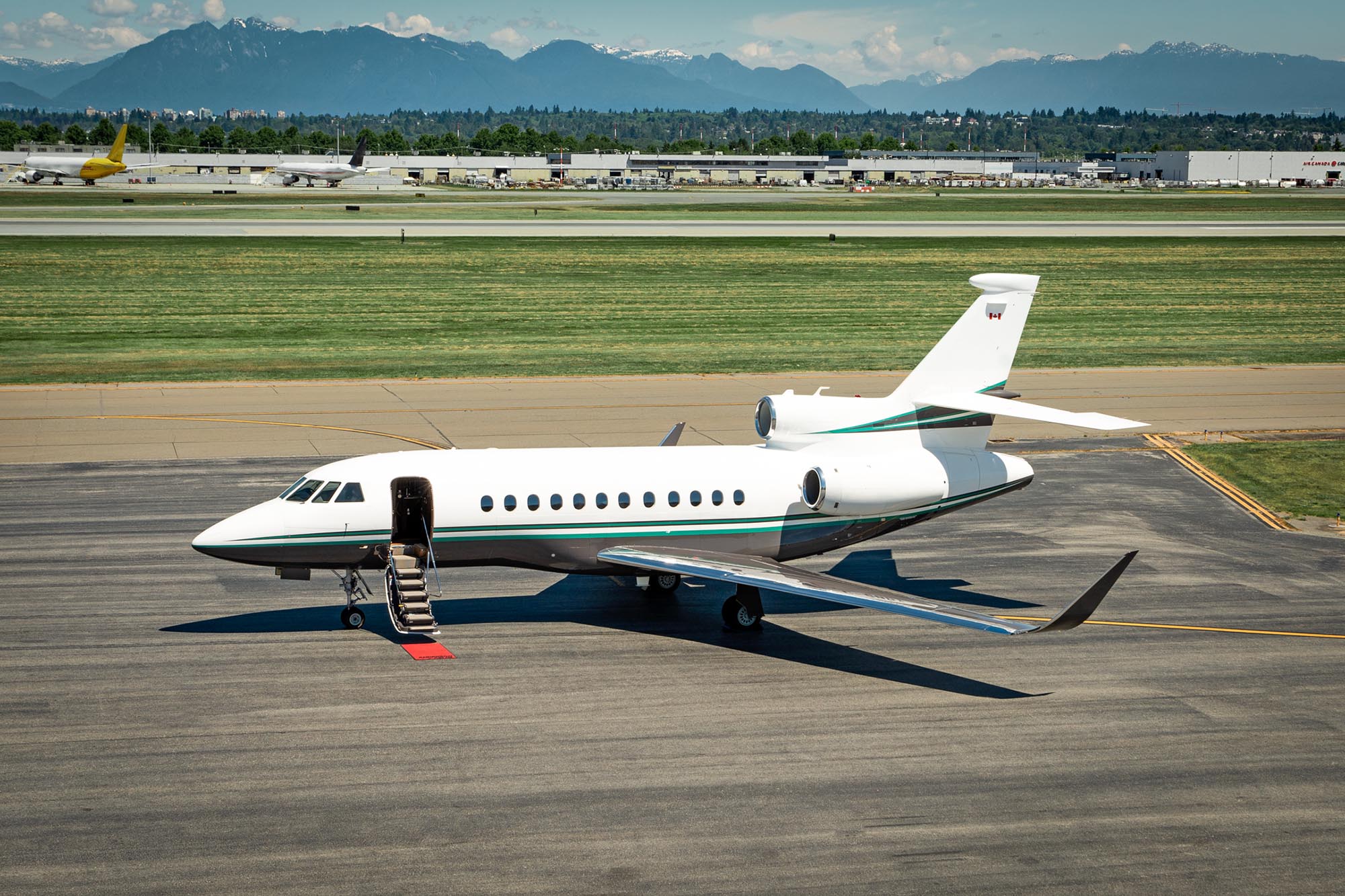 Falcon 900LX